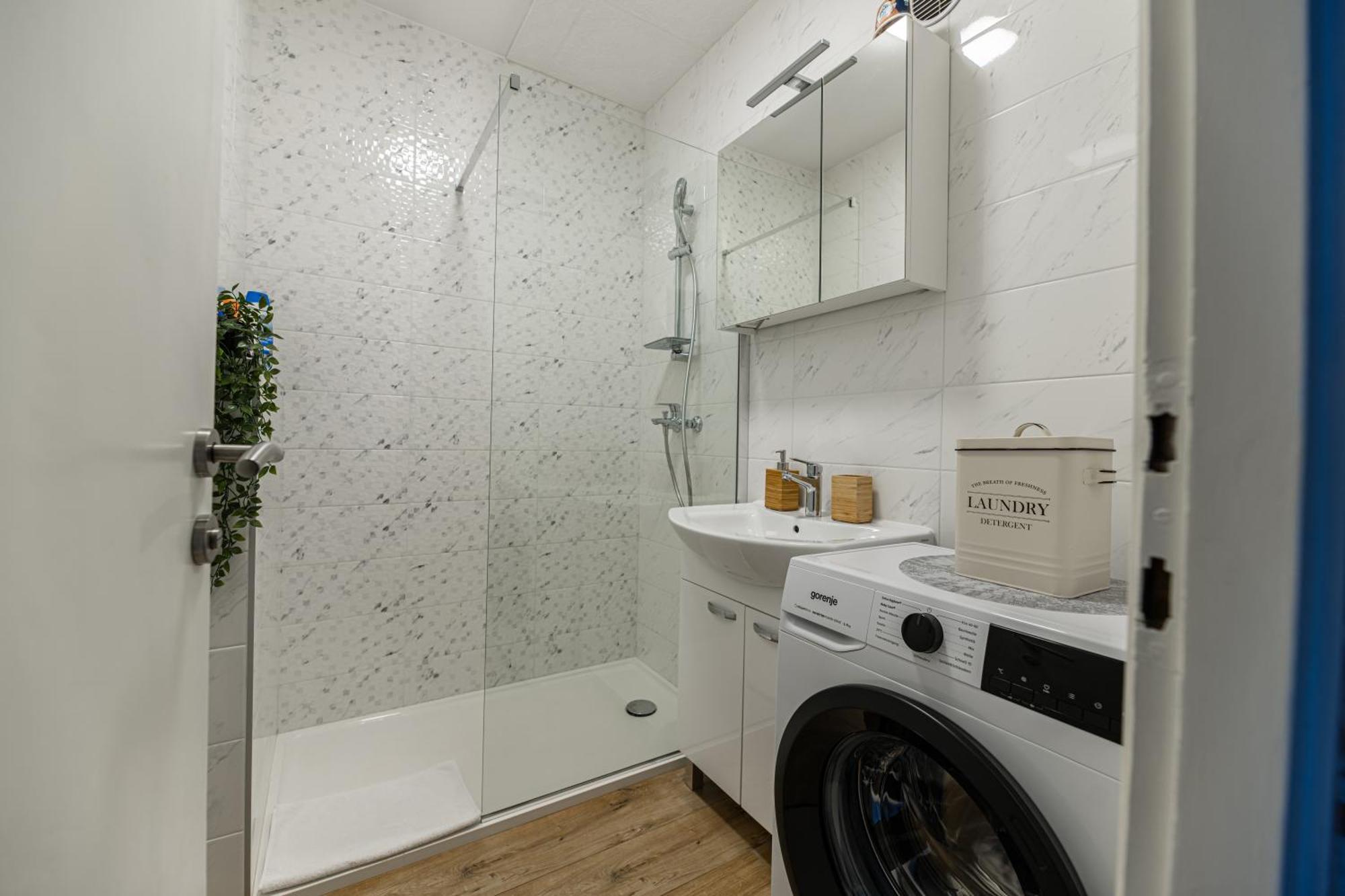 Babylu Apartman Задар Екстериор снимка